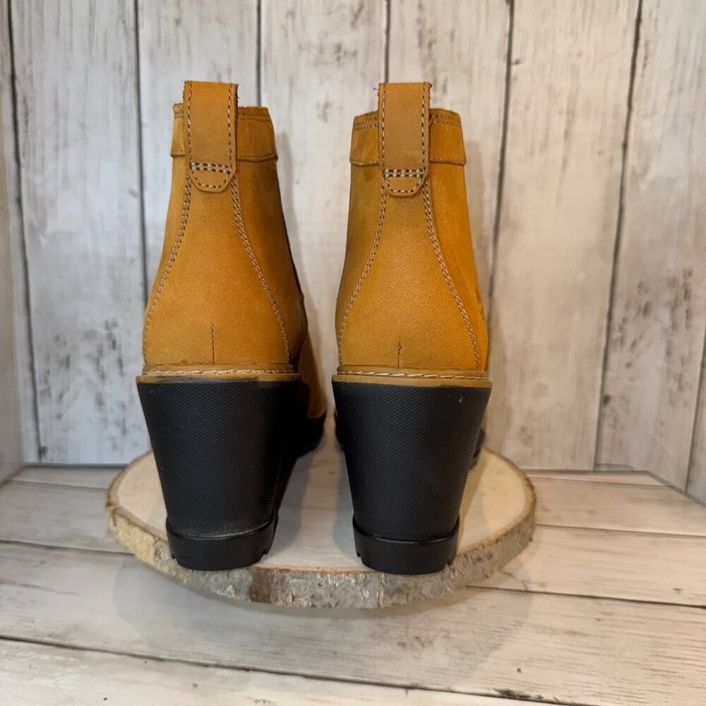 Timberland Wheat Yellow Wedge Ankle Booties - Picture 3 of 6